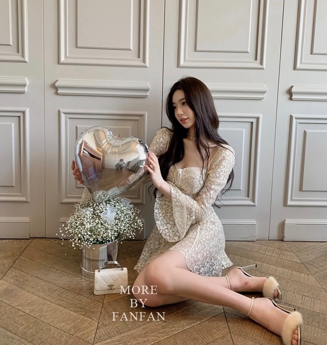 総レースフラワーミニワンピース