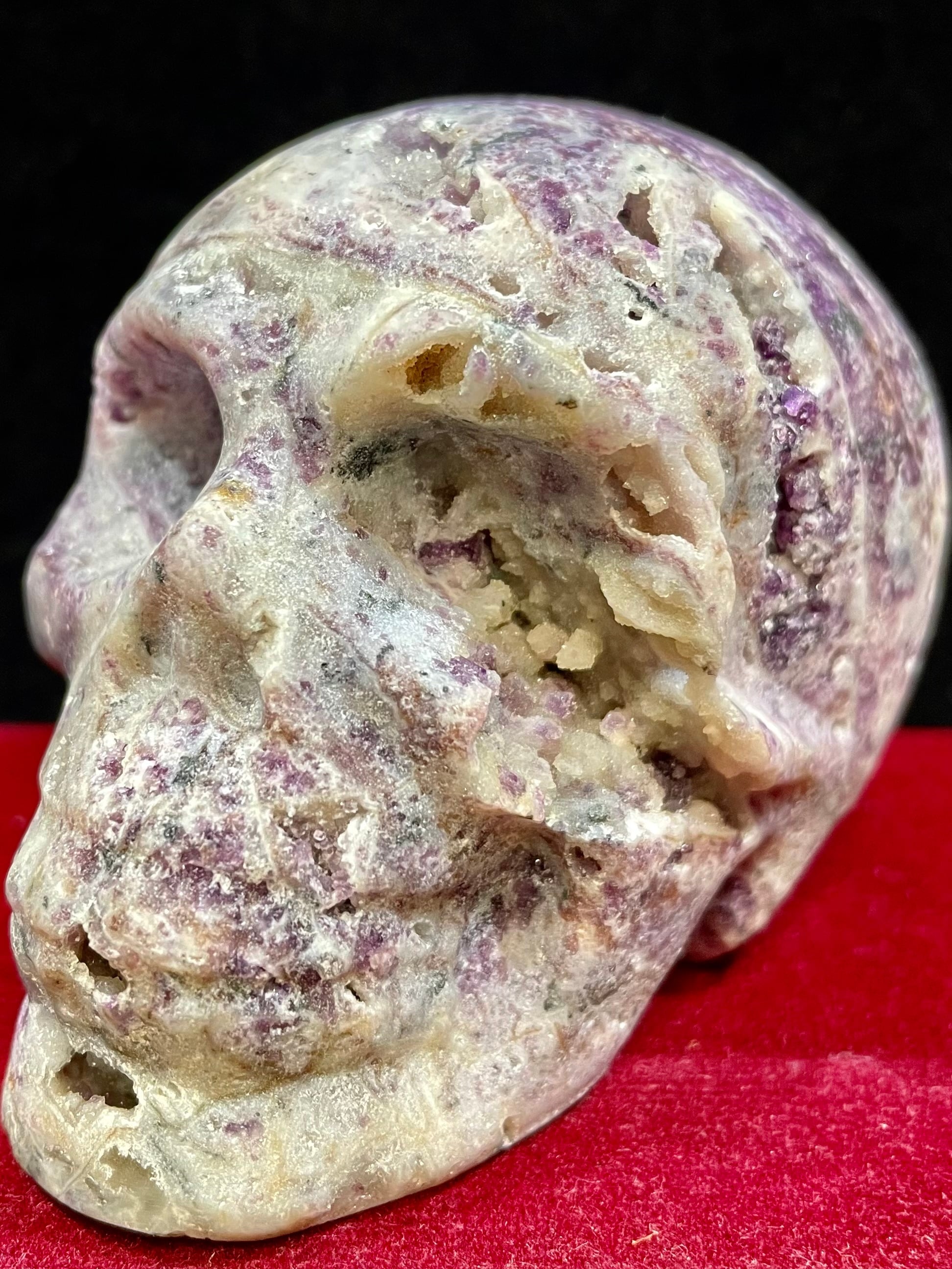 16) 復活再生!「ドクロ」ジオード水晶(大型)