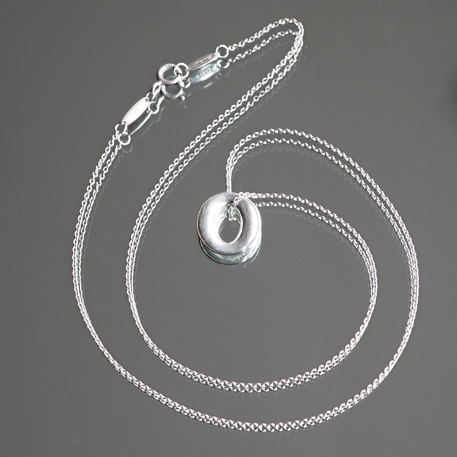 80~90s Tiffany & Co. Elsa Peretti Small Open Circle Pendant Necklace
