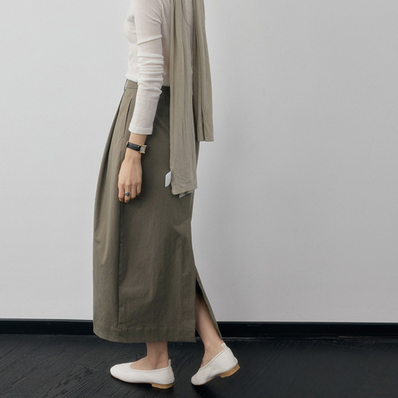 Tuck Slit Long Skirt  T4258