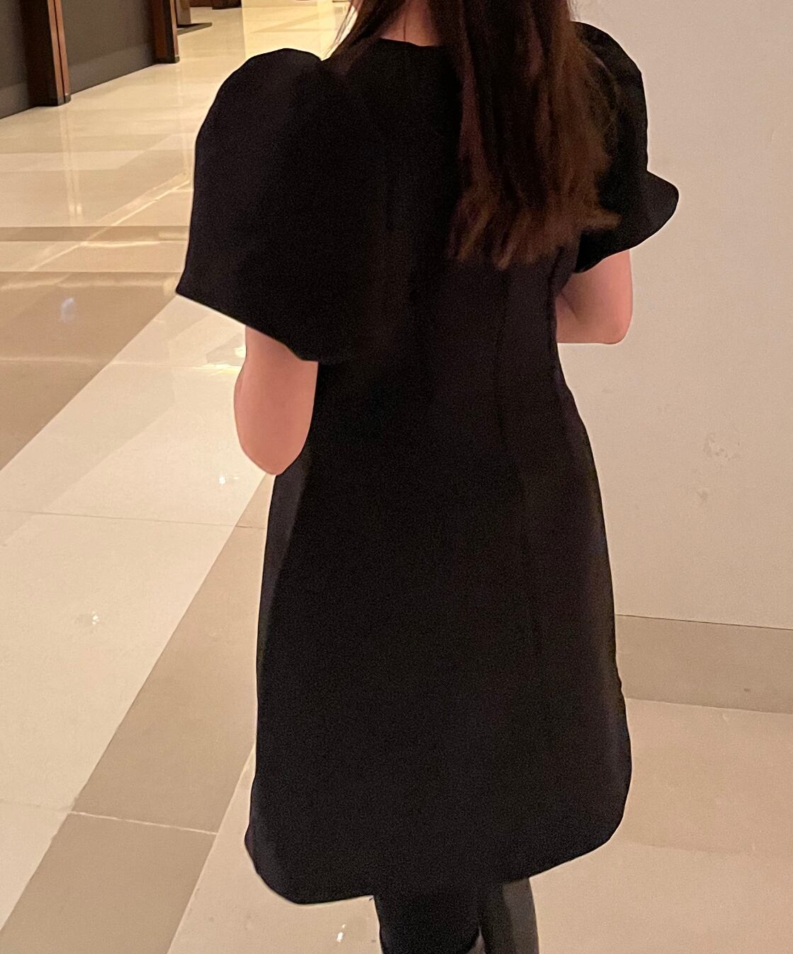 半袖パフスリーブワンピース