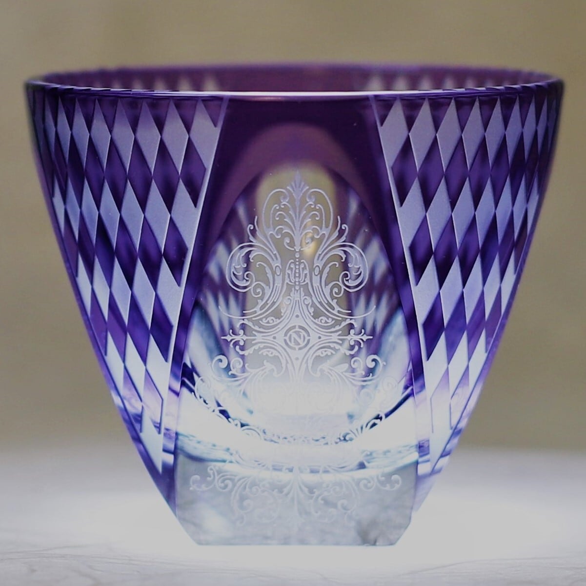 旅の扉 紫【第31回】江戸切子新作展WEB投票2位 | 椎名切子（GLASS-LAB