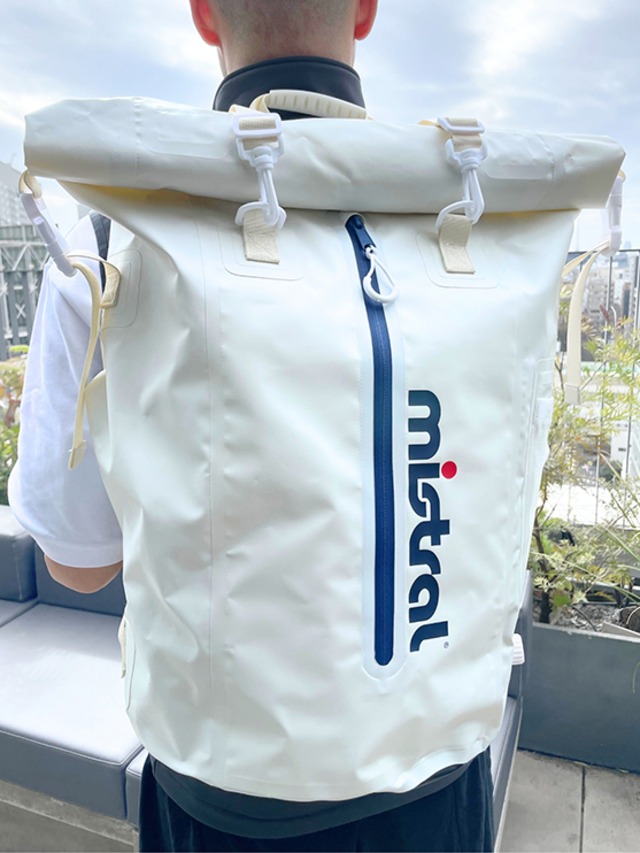 Dry Sack 30L(ドライサック30リットル) OFF-WHITE/NAVY