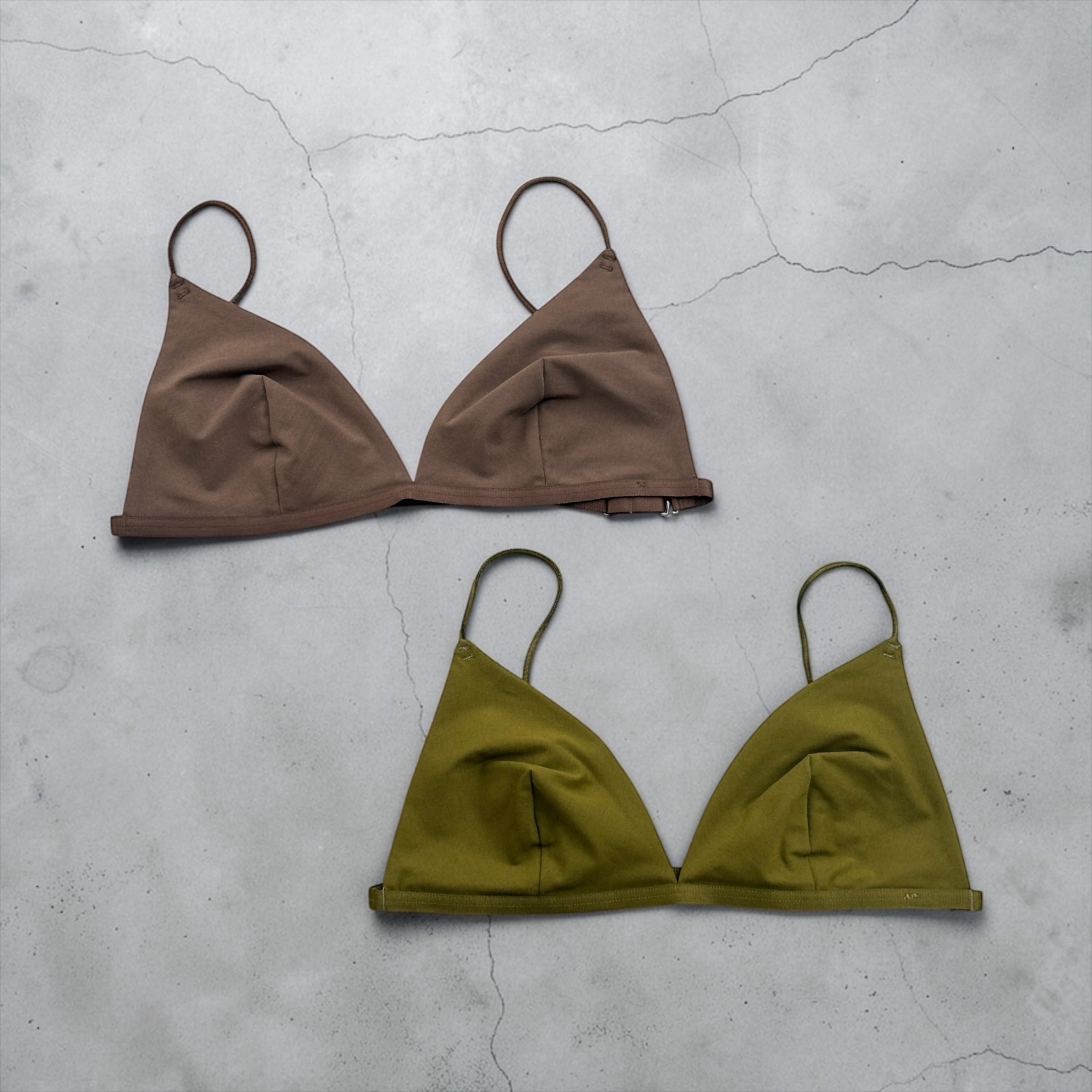 OVERNEATH  [SMOOTH BRA]