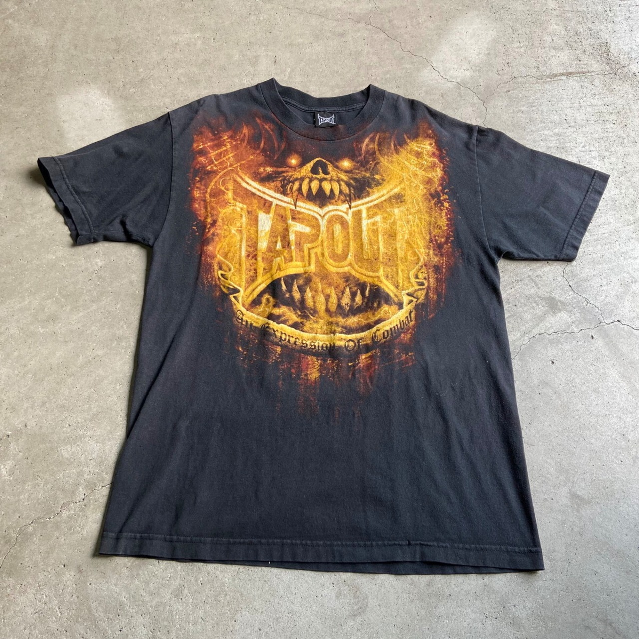 TAP OUT タップアウト Tシャツ メンズL相当 古着 ブラック 黒【Tシャツ 