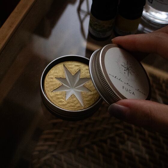 持ち運び便利】mobile star stone | 缶入り星のアロマストーン《星空の