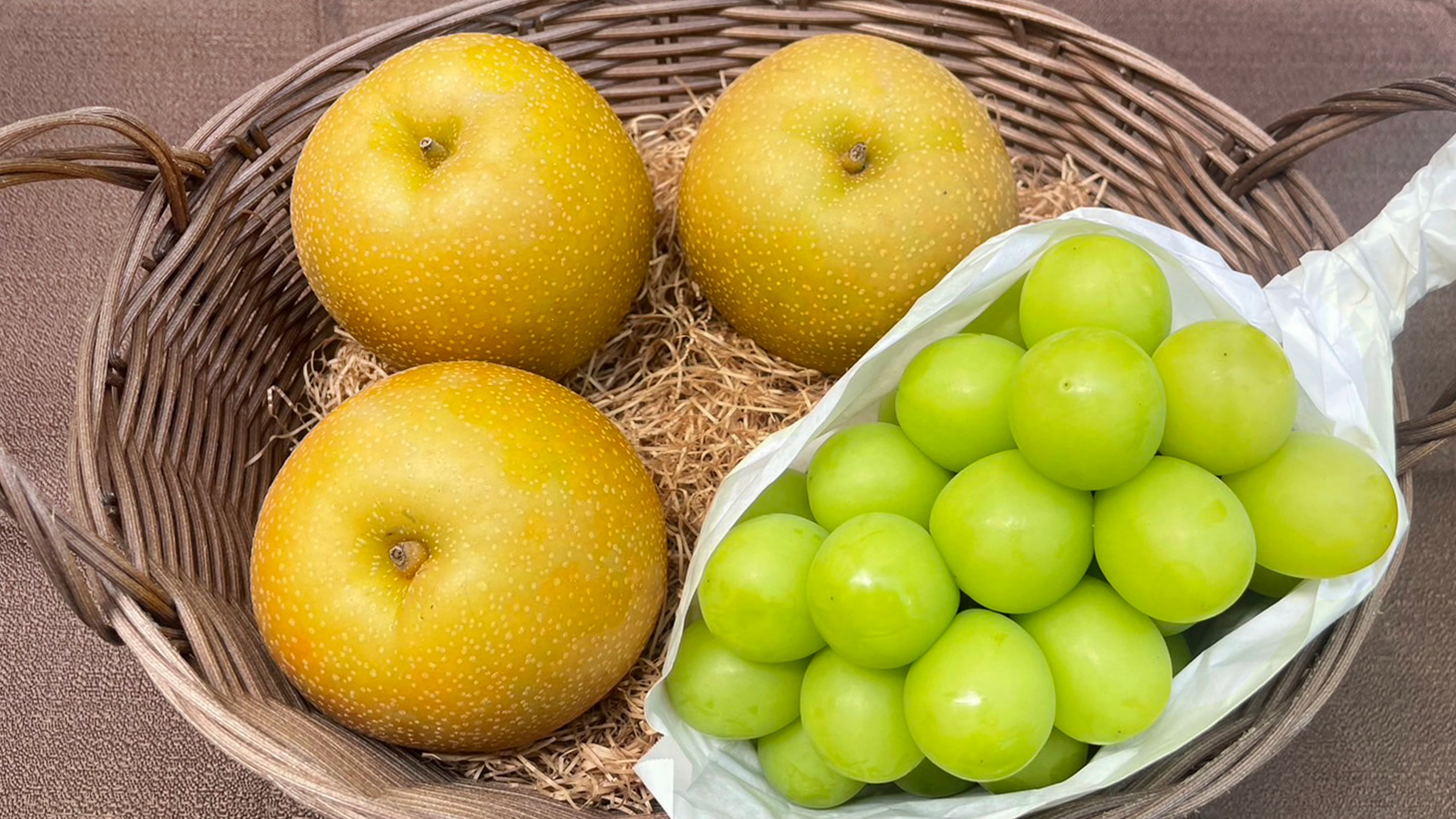 【フルーツギフト プレミアム】梨とシャインマスカット