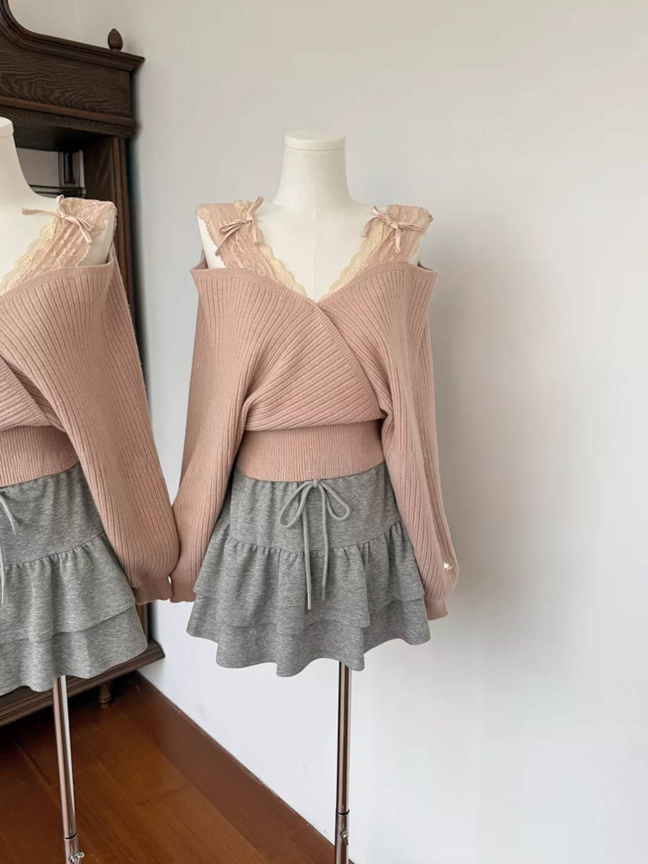 レースドッキングオフショルニット LK1881