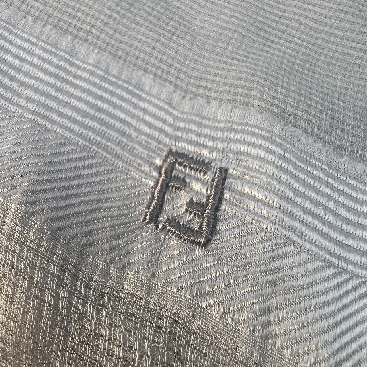 FENDI フェンディ スカーフ グレー A-9476