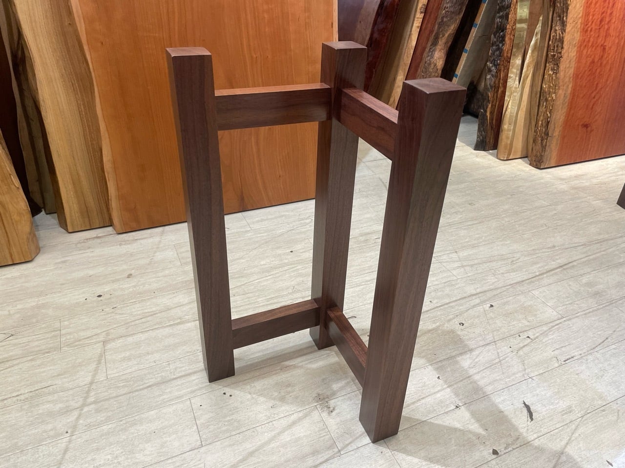 バスライトイヤー　(ウォルナット) 2脚 ウォールナット 無垢L字脚 2台1セット | 千年家具 - 一枚板 テーブル