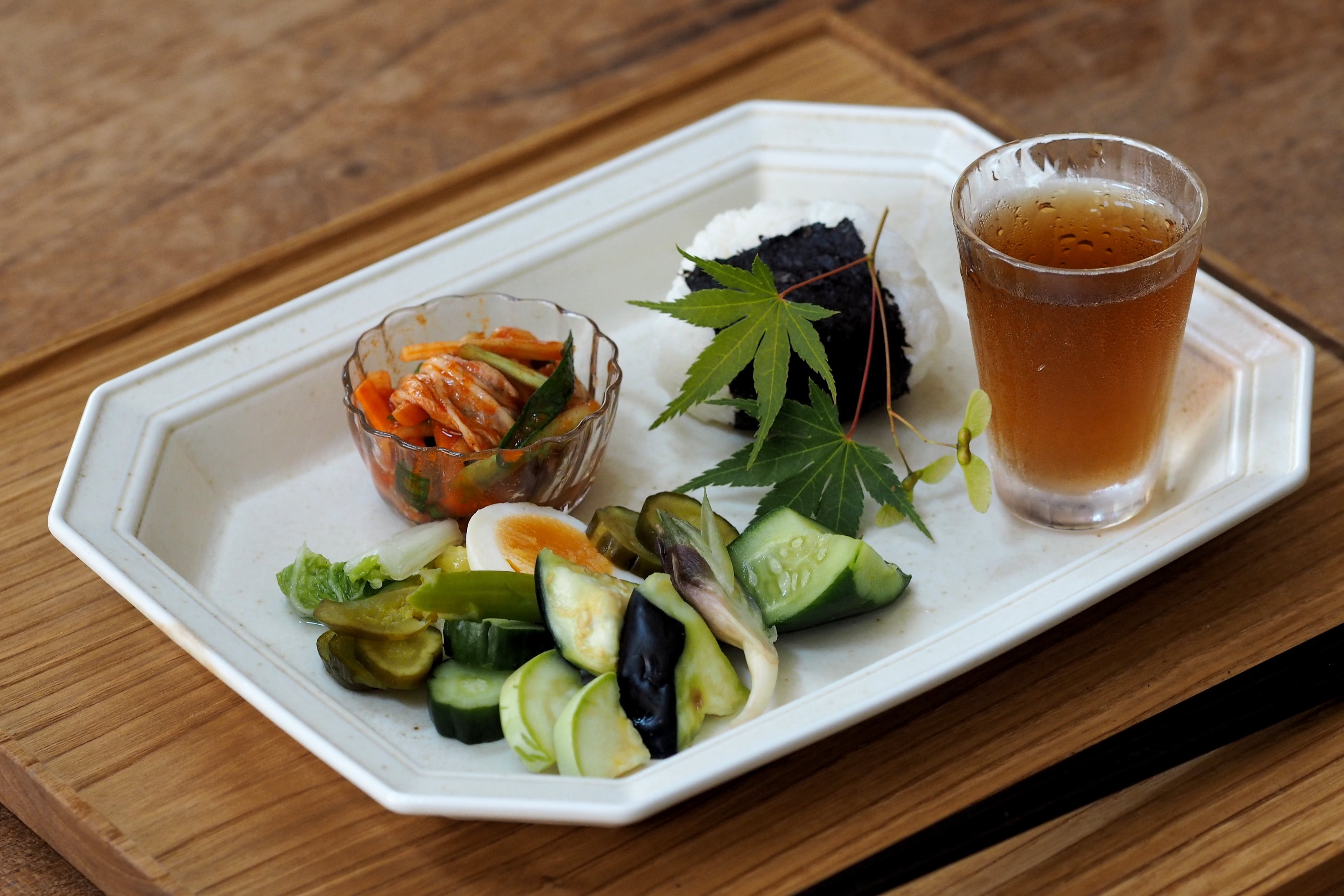 伊藤環 1+0 P-16 デコプレート大 | 陶屋なづな