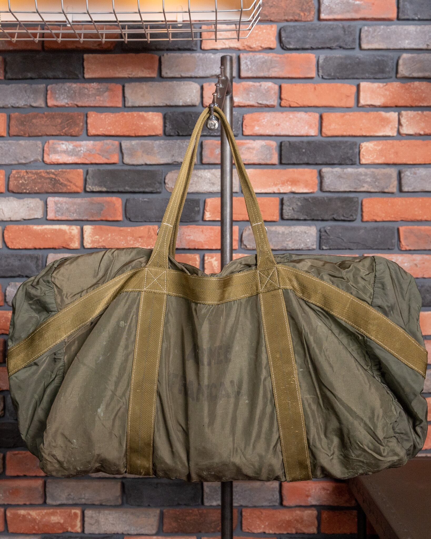 French Air Force 80-90s Paratrooper Bag 65L フランス空軍