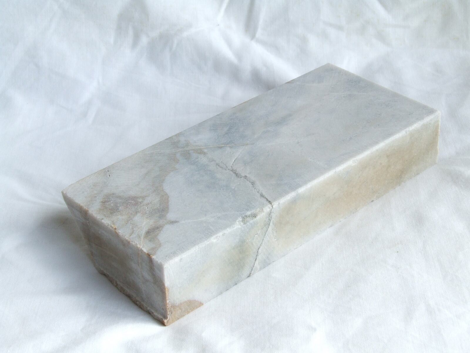 16世紀上手高麗青磁白泥象嵌鉢木箱付直径13.4㎝トヒト