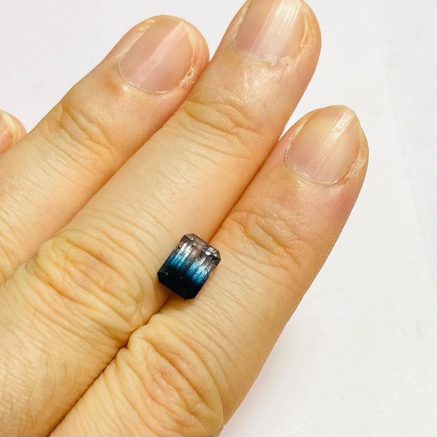 ヨル トルマリン