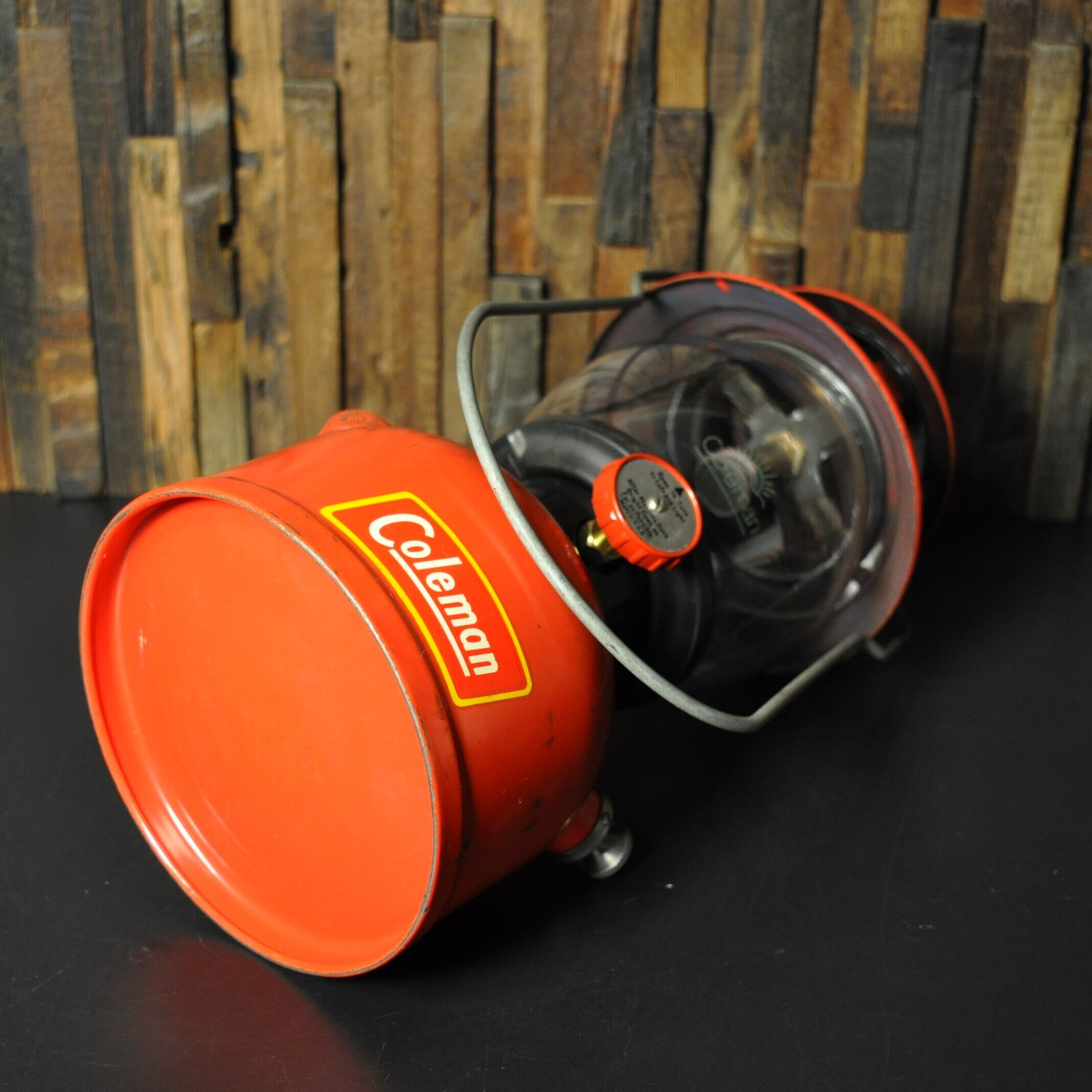 1952年12月製造　コールマン200A ブラックバンド 三芳店にコールマンの200Aブラックバンド（1952年3月製 ）の