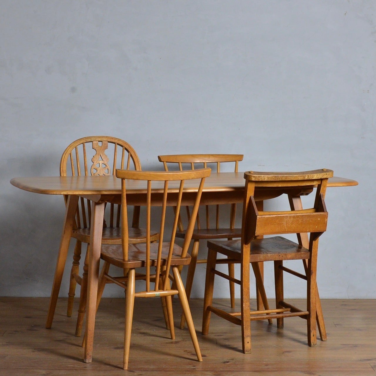 Ercol Rectangle Table / アーコール レクタングル  テーブル〈ダイニングテーブル・4人掛け・6人掛け・机・北欧・ミッドセンチュリー〉112173 | SHABBY'S MARKETPLACE　 アンティーク・ヴィンテージ 家具や雑貨のお店 powered by BASE