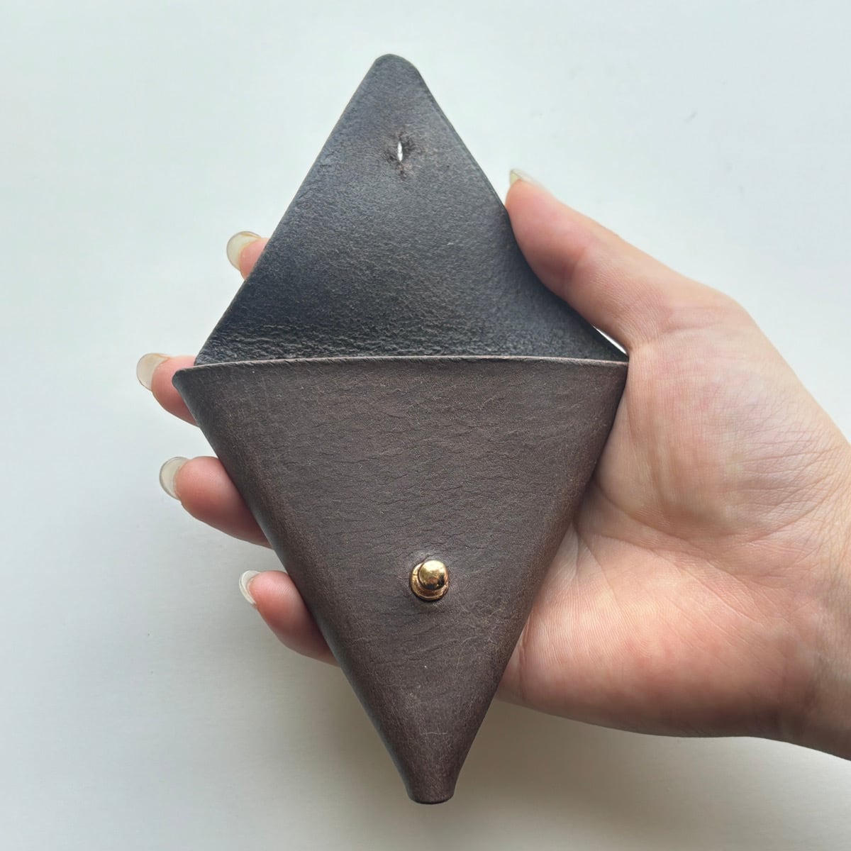 ハンドメイド本牛革携帯ケース（桜柄） ハンドメイド本牛革携帯ケース（桜柄） 桜 - スマホケースの人気通販