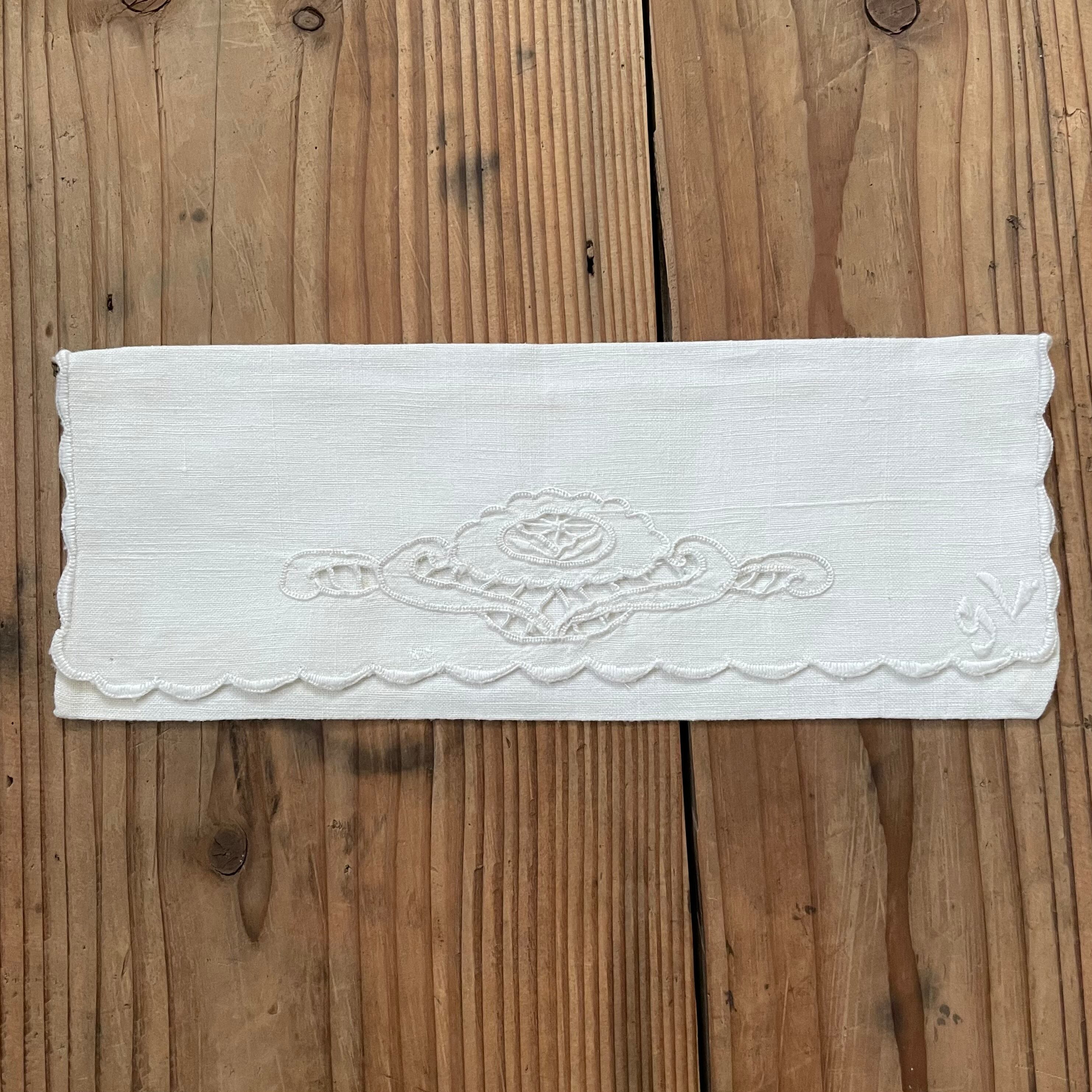 真っ白ないれもの2