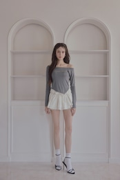 Off-shoulder stone tops