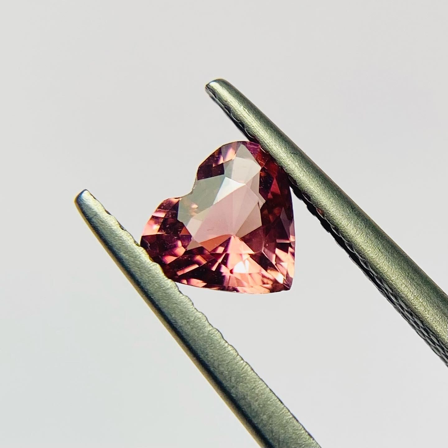 サーモンピンクな大人♡トルマリン