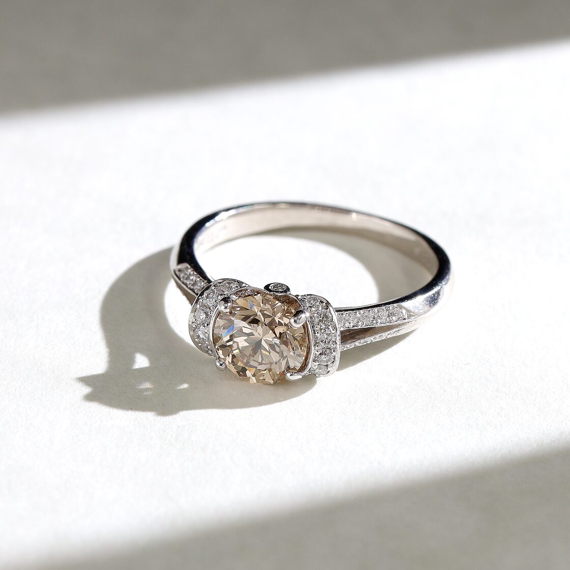 ブラウンダイヤモンド リング SI1 pt900 / 1.174ct / 0.230ct | Pay ID