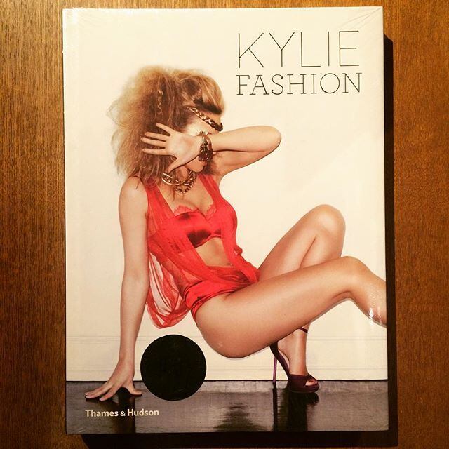 ファッションの本「Kylie Fashion／Kylie Minogue」 - 画像1