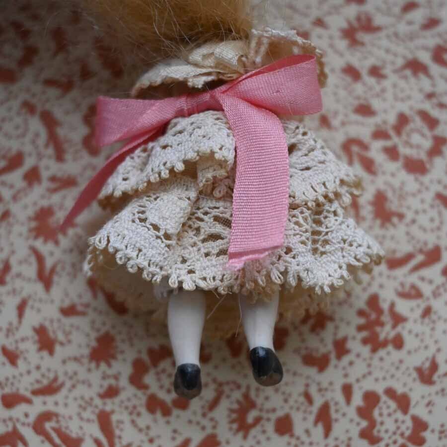 完成ドール】ジャーマンミニョネットB /オールビスクドール/ 6.5cm