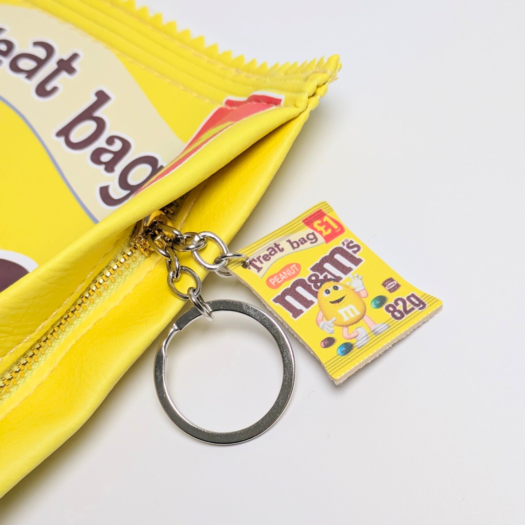 【 Snack Pack Pouch（ スナックパックポーチ ） 】『 m&m's / エムアンドエムズ / YELLOW 』小物入れ / コスメポーチ 〚アメリカン雑貨 アメトイ〛