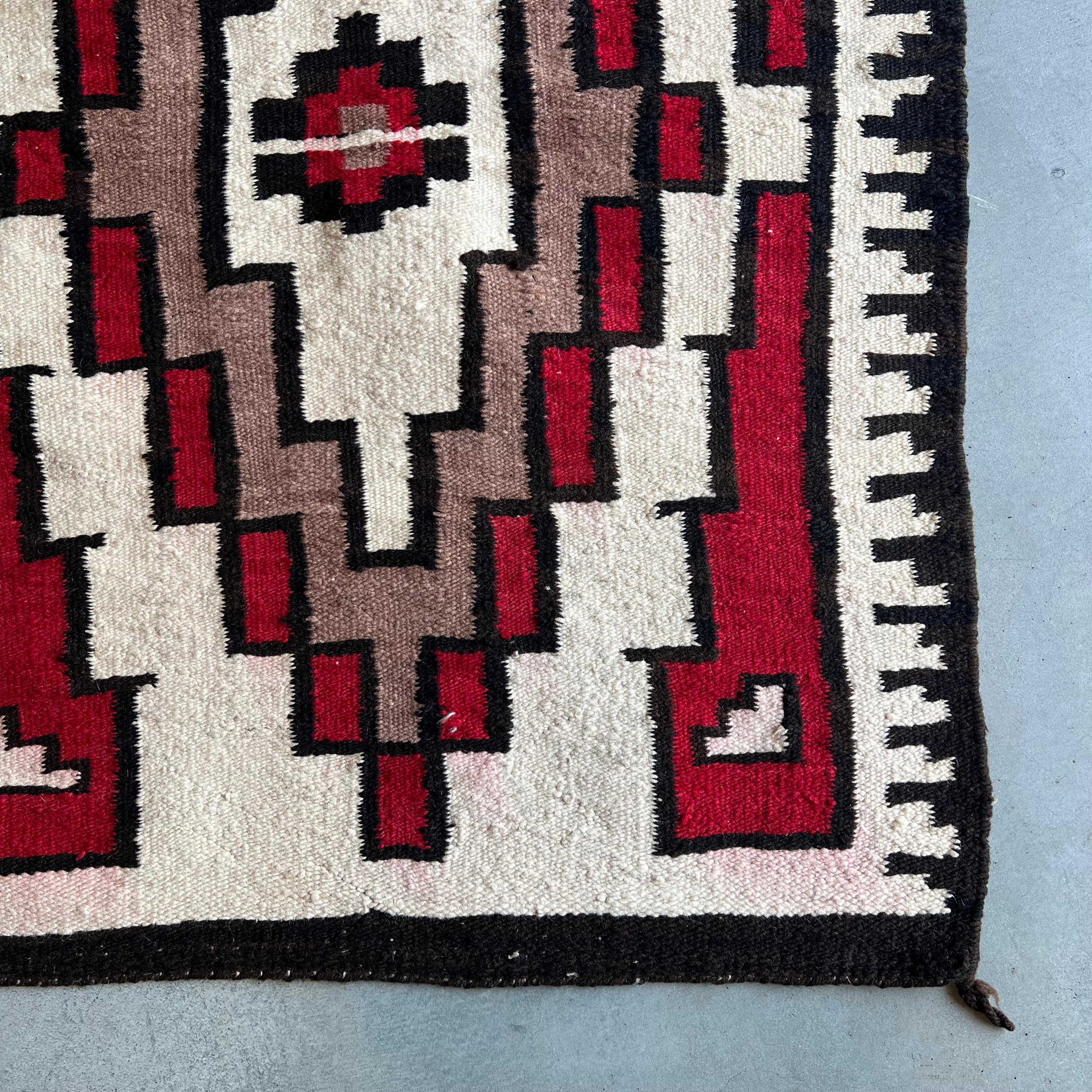 NAVAJO RUG | BUFF STOCK YARD