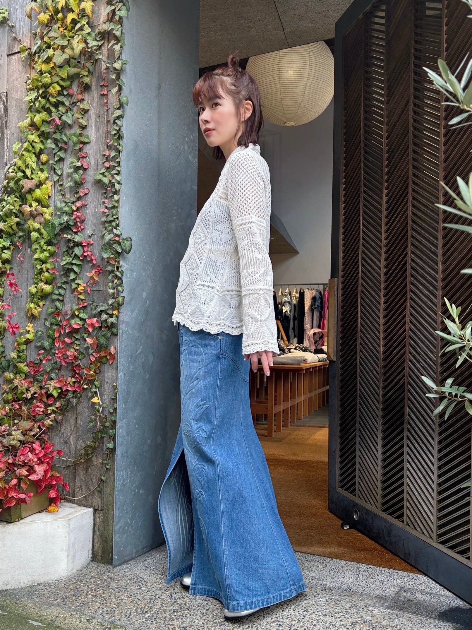 24SS】Mame Kurogouchi マメクロゴウチ / Floral Embossed Denim Skirt  