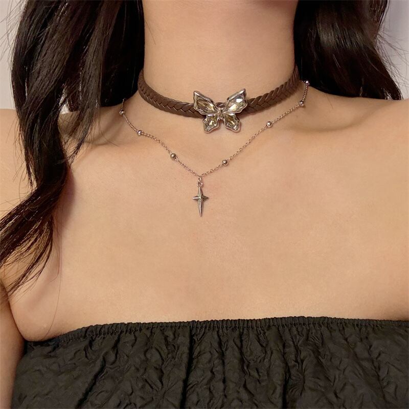 レザーバタフライネックレス A0201