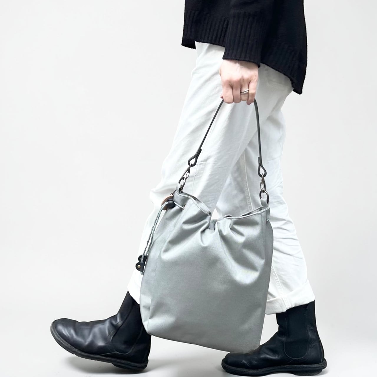 <即納商品>BALON:グレー×ブラック(CORDURA 撥水加工ナイロン素材セミショルダーバッグ)