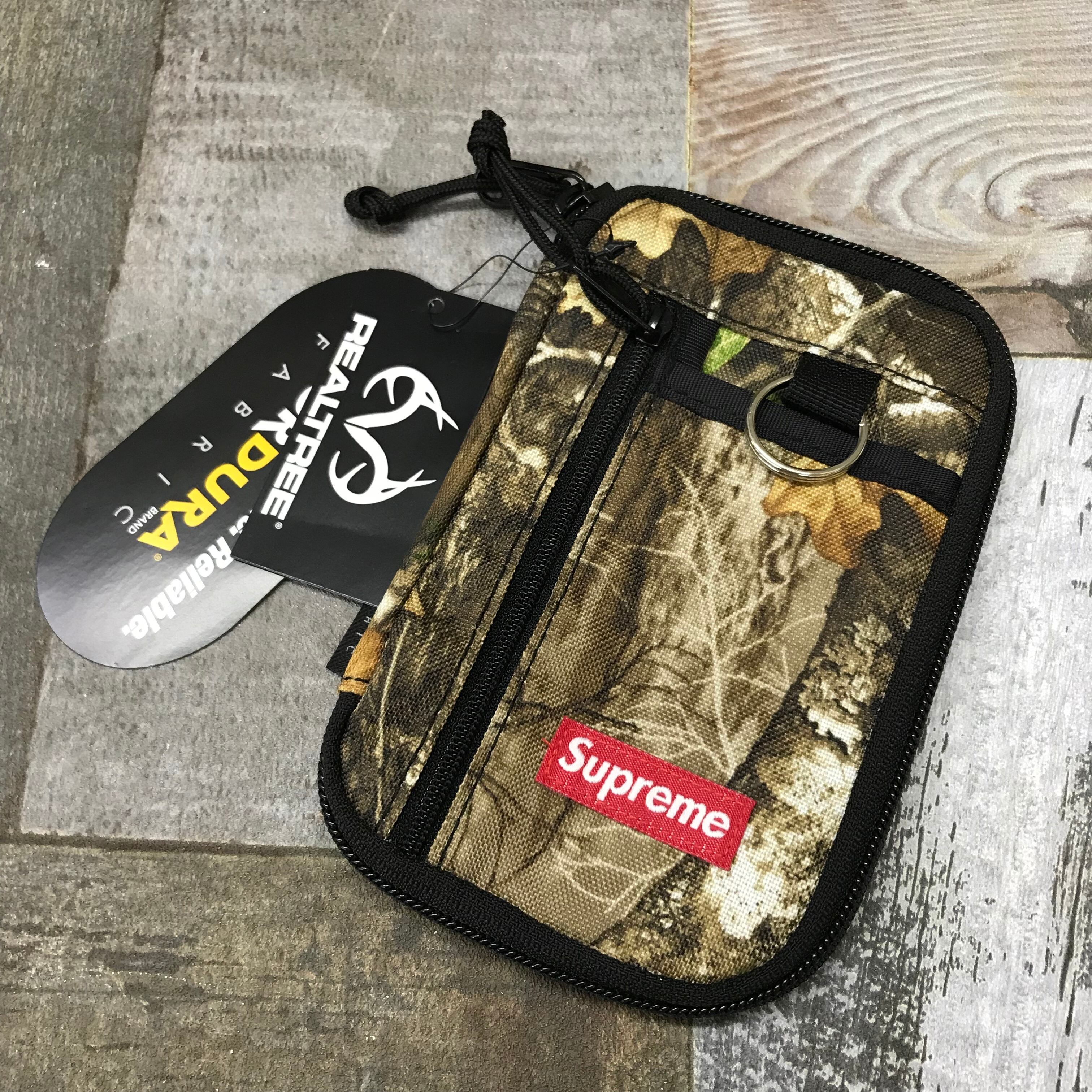 Supreme Small Zip Pouch Realtree Camo