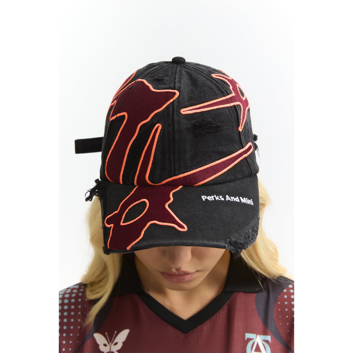 UNEEK BASEMNT - Discover independent style.