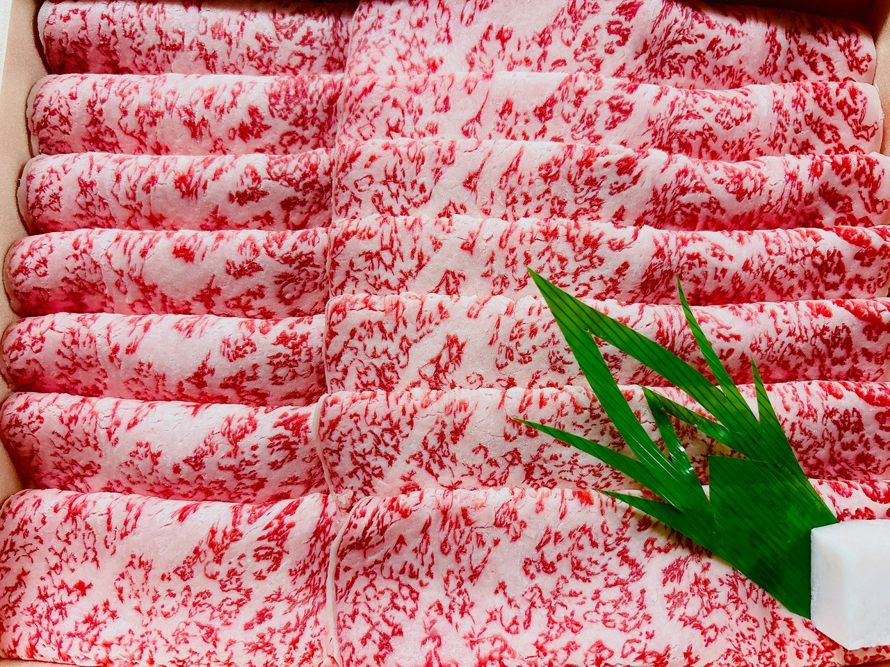 岐阜県名産　飛騨牛《極上ロース肉》厳選A5等級