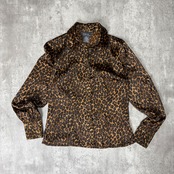 アニマル柄　長袖シャツ　総柄シャツ　ヒョウ柄　豹　レオパード　