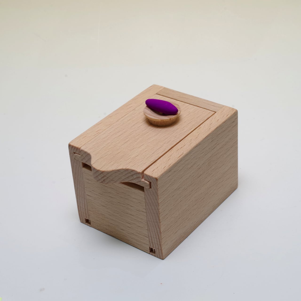 十二支のからくりボックス イノシシ | 木のおもちゃ専門店 おもちゃ箱