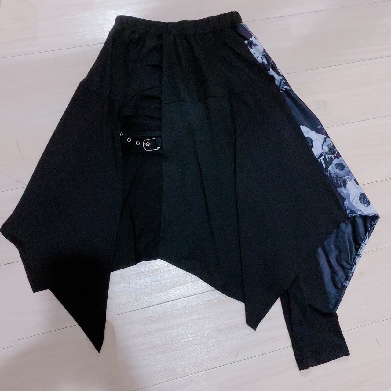 変則フラップスカート付きパンツ【NieR ROSE】 | NIER CLOTHING powered by BASE