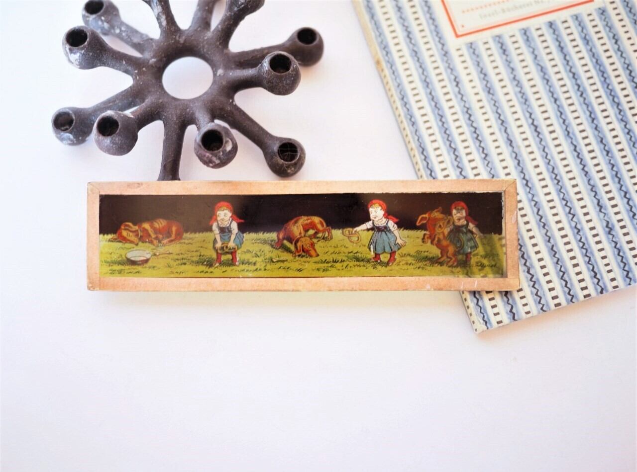 幻灯機マジック・ランタンのガラス絵 犬と女の子