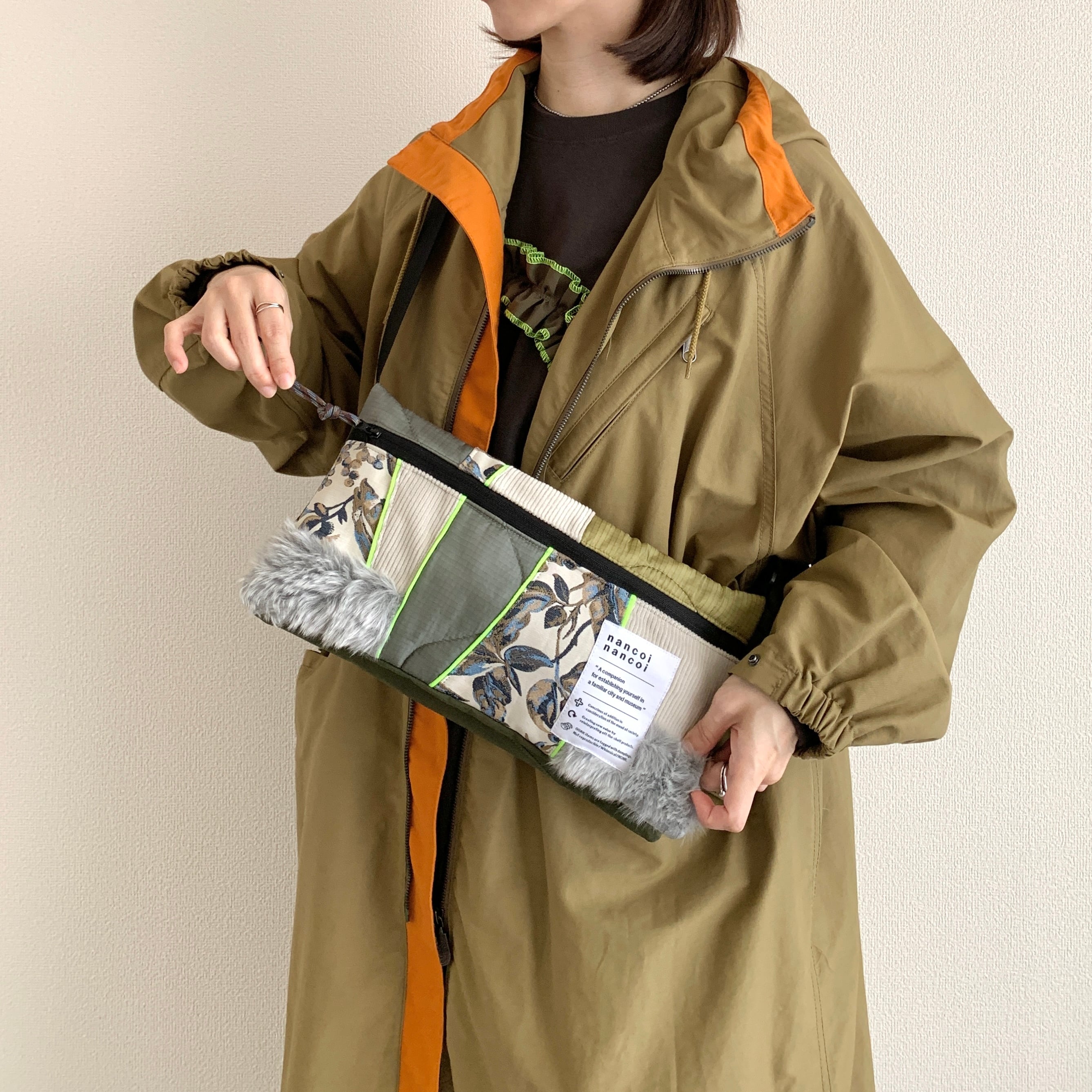 餃子の横長サコッシュ 02 | portsidelaboratory STORE