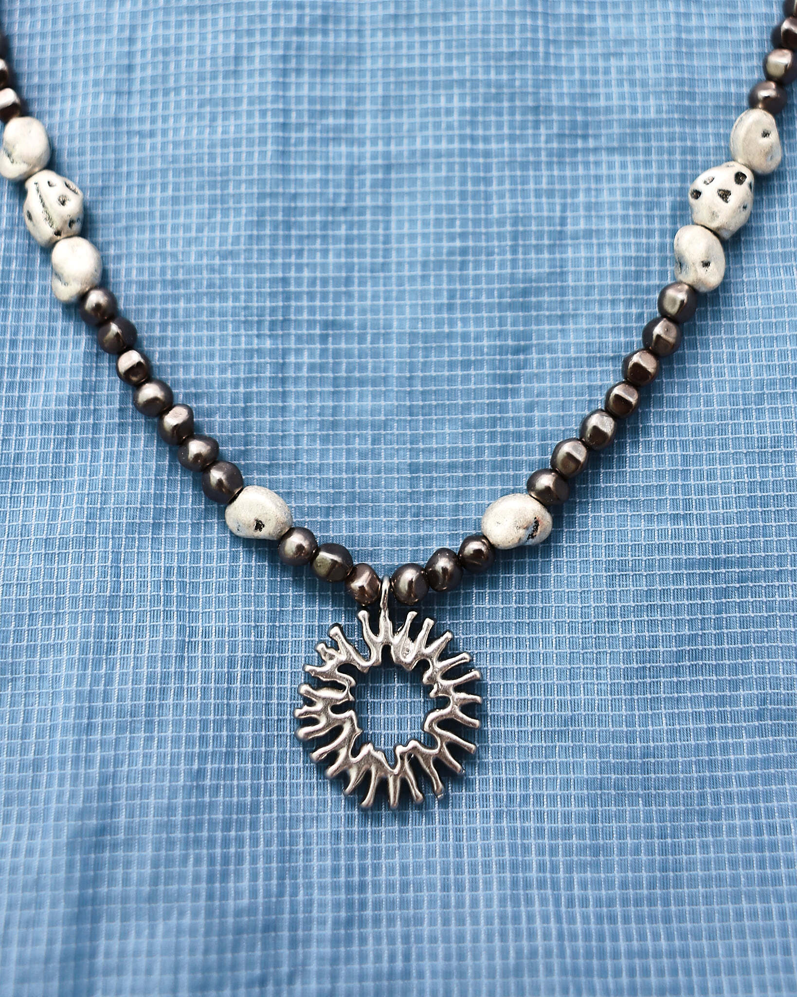 999HUMANITY] PEBBLE SYMBOL NECKLACE (BLACK SILVER) 正規品 韓国