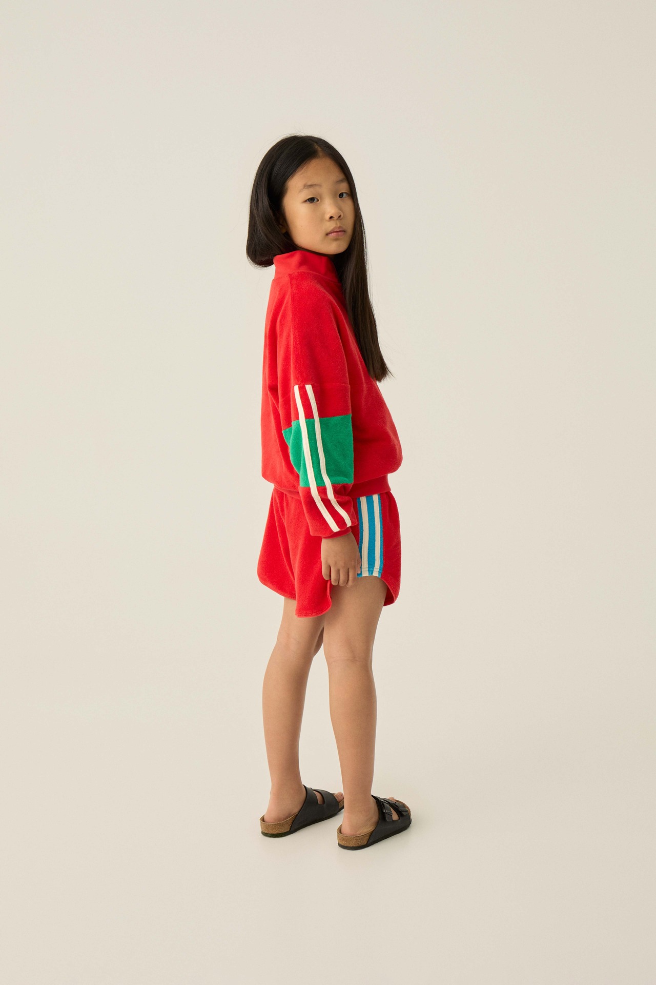 the campamento/Red Color Block Shorts