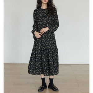 ボタニカル柄 ティアード ミモレ丈 ワンピース W01421
