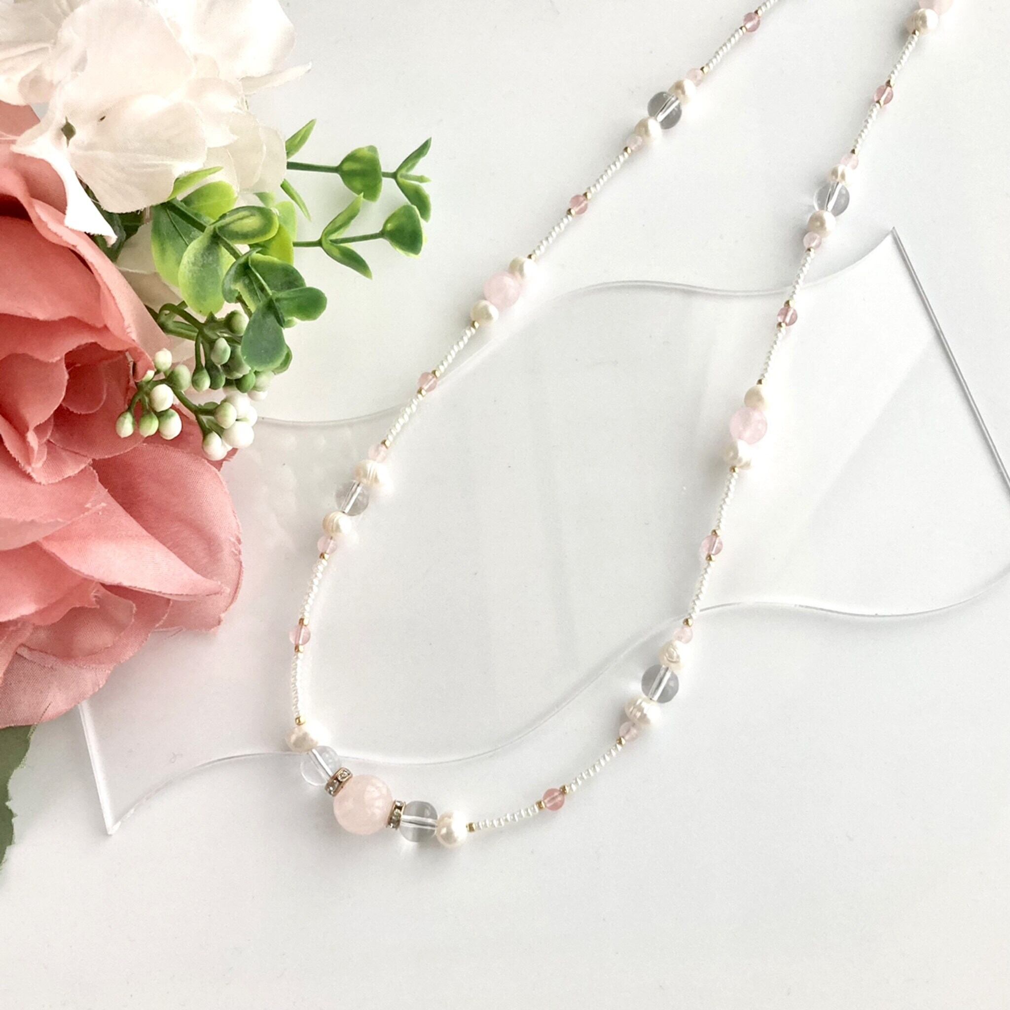 0254 No 5 ガーリーピンク 天然石ロングネックレス Petale Shatkona