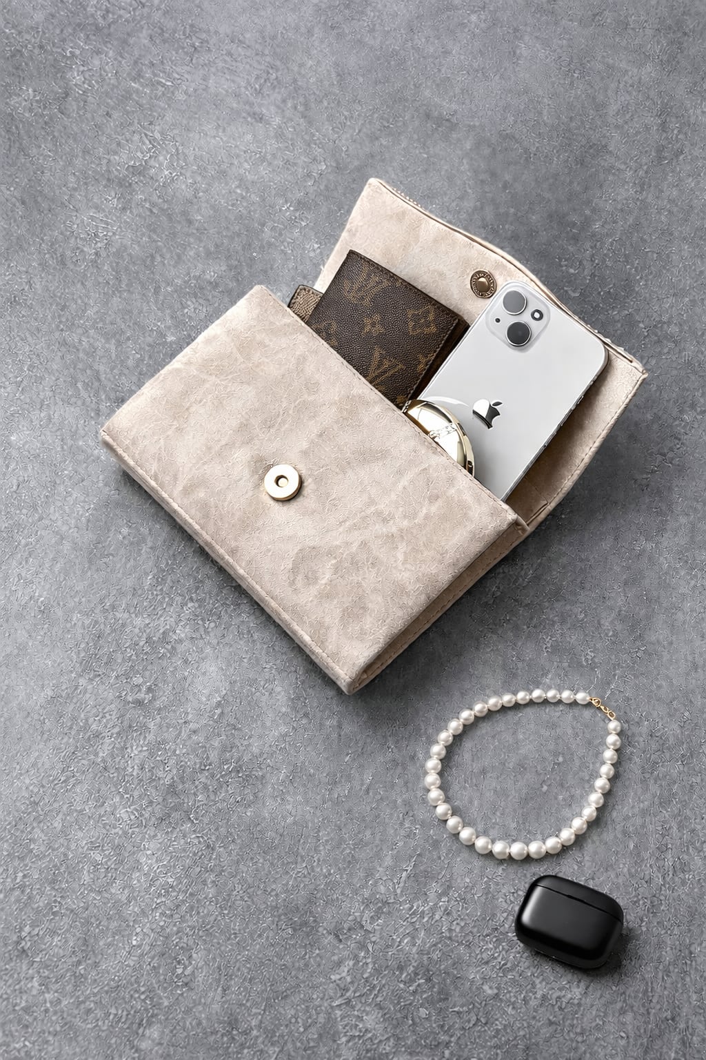 【希少】GUCCI クリーム サテン パーティーバッグ GUCCI アビーGGキャンバワンショルダーバッグ | Hedy