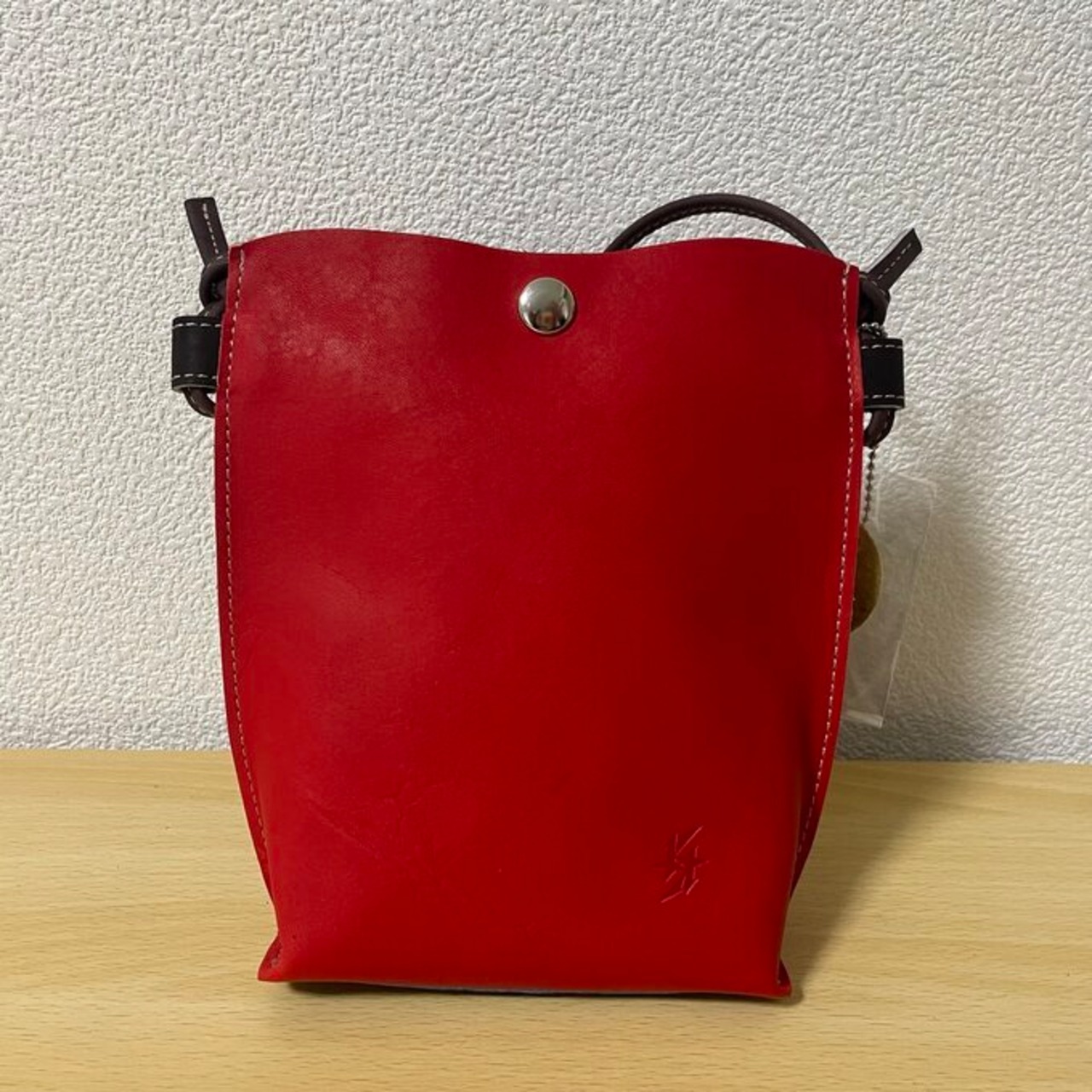 グローブレザー ポシェット 小物 ショルダー  レッド×ブラック【国産牛革】