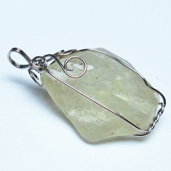 リビアングラス ペンダント 一点物 メール便可 112-13647