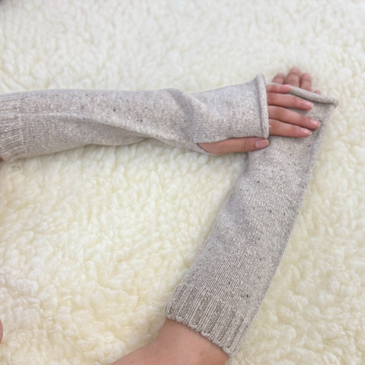 MELTY WOOL アームウォーマー