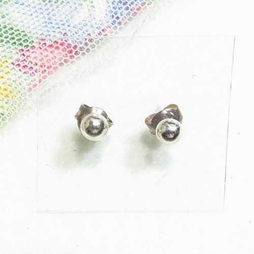 シルバー925製、小粒ボールのスタッドピアス  アクセサリーのセール通販　11301S