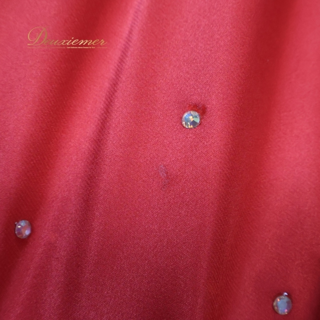 社交ダンス 衣装 ワンピース ドレス 赤 光沢 軽い パーティ 発表会 パーティドレス デモ 薄い ブラック系 レッド系 軽量 おしゃれ デザイン かわいい 上品 女性用 大人用 発表会衣装 フォーマル ダンス用舞台衣装 シンプル